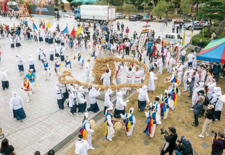 https://source.festivalplus.co.kr/img/2025/05/img_20250522_162231729.jpeg