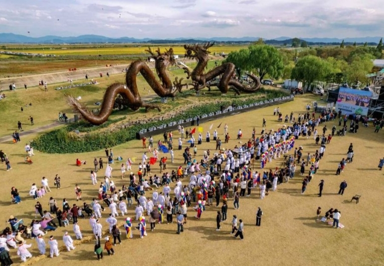 https://source.festivalplus.co.kr/img/2025/05/img_20250522_162231940.jpeg