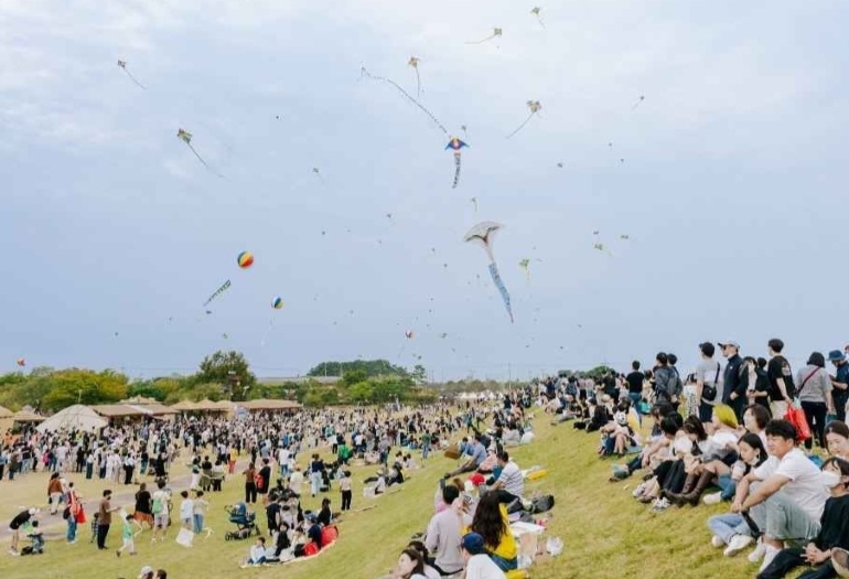 https://source.festivalplus.co.kr/img/2025/05/img_20250522_162232399.jpeg
