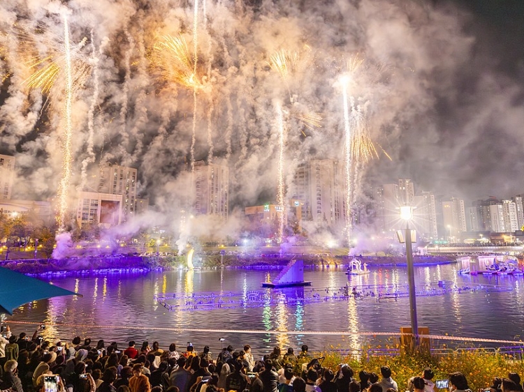 https://source.festivalplus.co.kr/img/2025/05/img_20250529_142636223.jpeg