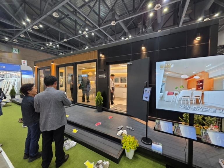 https://source.festivalplus.co.kr/img/2025/05/img_20250529_142713732.jpeg